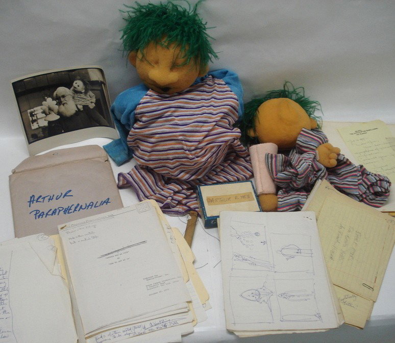 Sesame Street puppet Arthur (partially disassemble: Sesame Street puppet Arthur (partially disassembled) and paper work including script for "Arthur Has An Itch", sketch book, photo of Kermit with Arthur signed Henry Grossman, NY, etc.