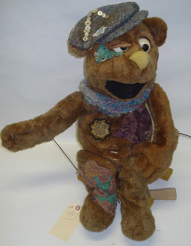 Mechanical bear hand puppet/muppet with moveable h: Mechanical bear hand puppet/muppet with moveable hands & arms.