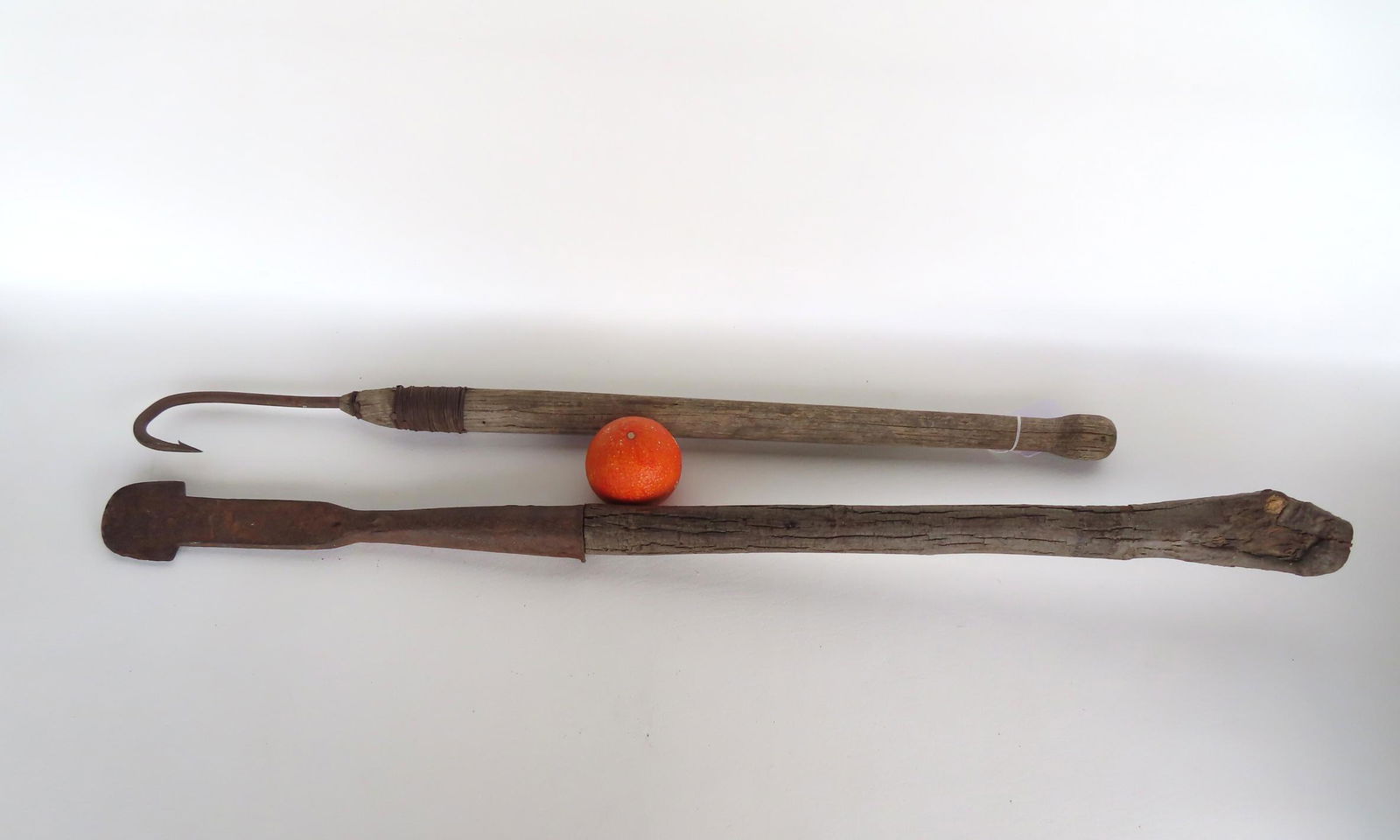 Two whaling tools, hand forged, early 19th century. The largest, with replaced handle, measures (1 of 2)