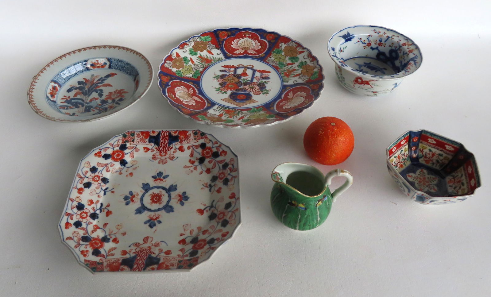 Five Chinese export porcelains including: A Chinese export fish and horse bowl with flared rim, on (1 of 13)