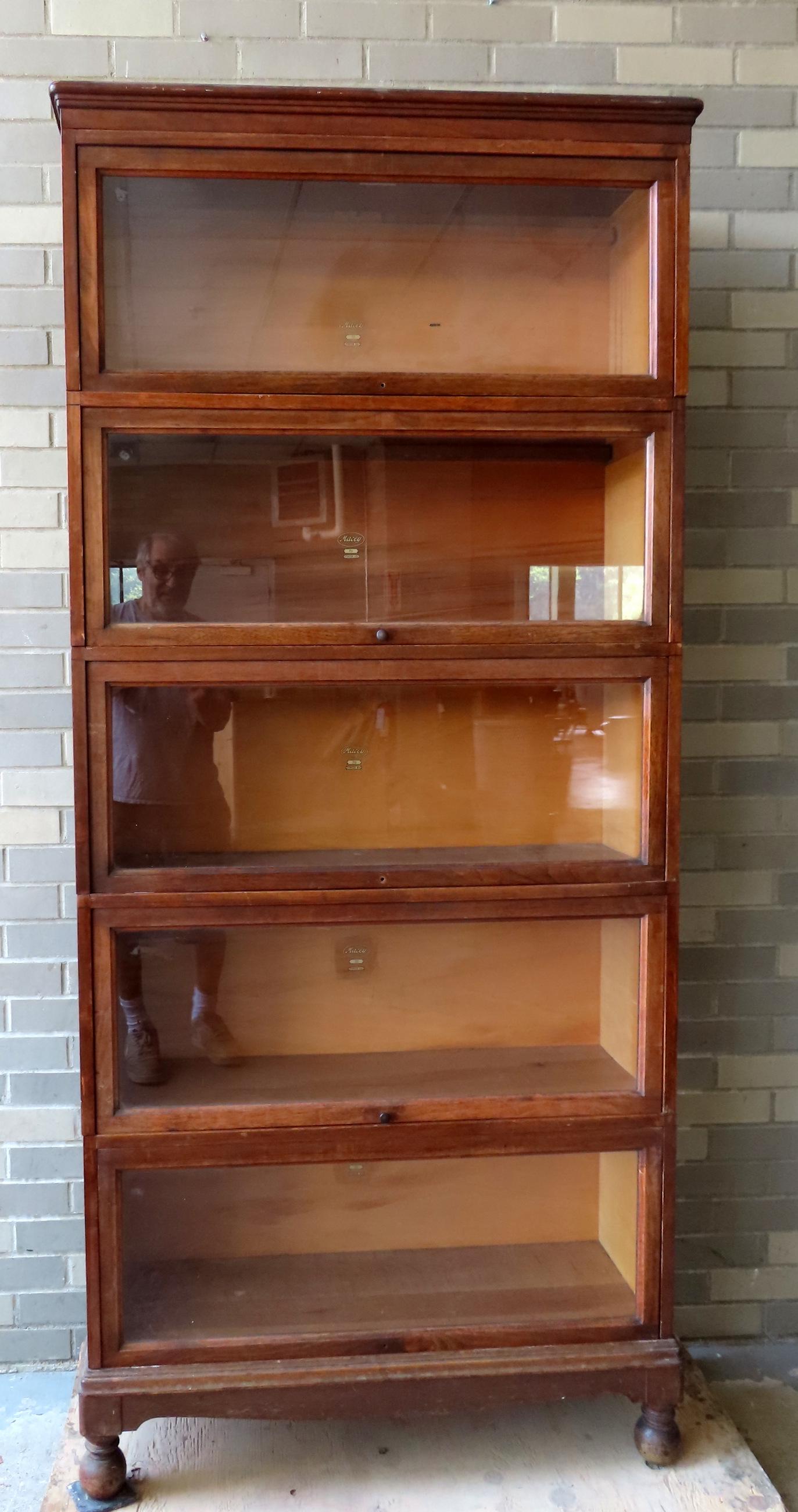 A "Macey 711" birch 5 section stacking bookcase mounted on ball feet frame, complete but missing 3 (1 of 10)