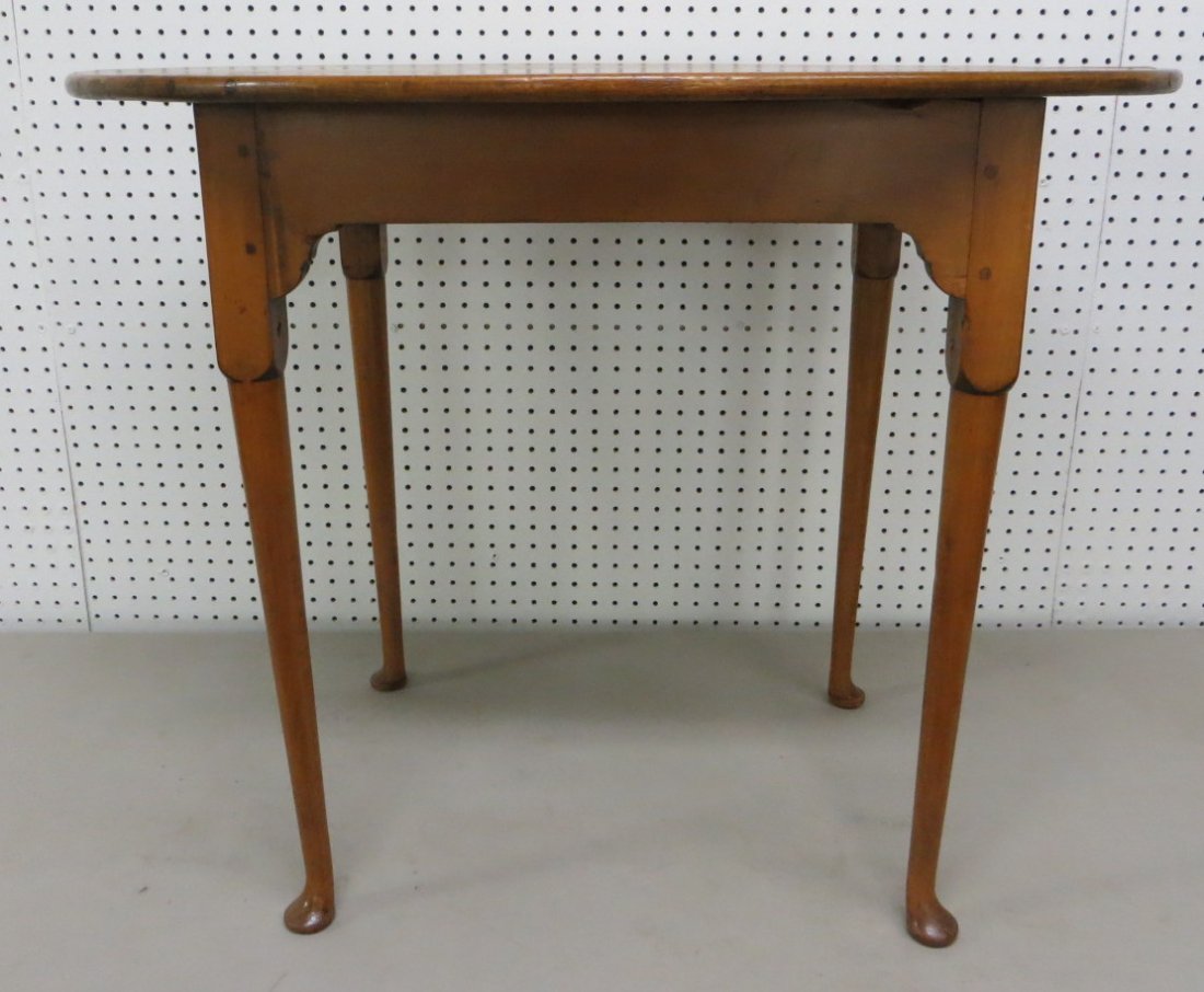 Queen Ann table with duck feet - Base is original : Queen Ann table with duck feet - Base is original but maple top appears to be a later replacement. 26"H x 26.5"W x 34"L