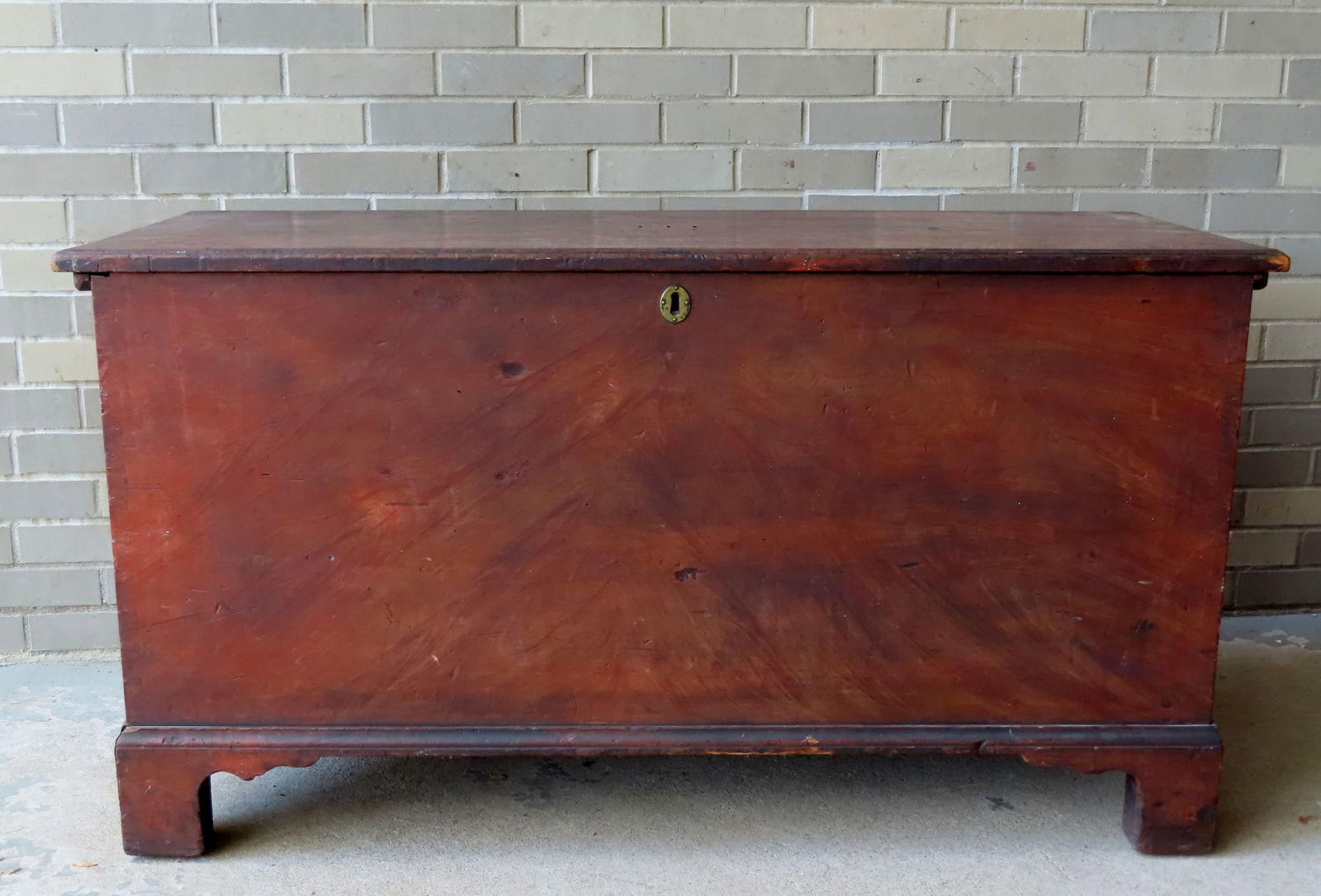Large red and black grain painted blanket box with rattail hinges, dovetailed frame, end cleats on (1 of 16)