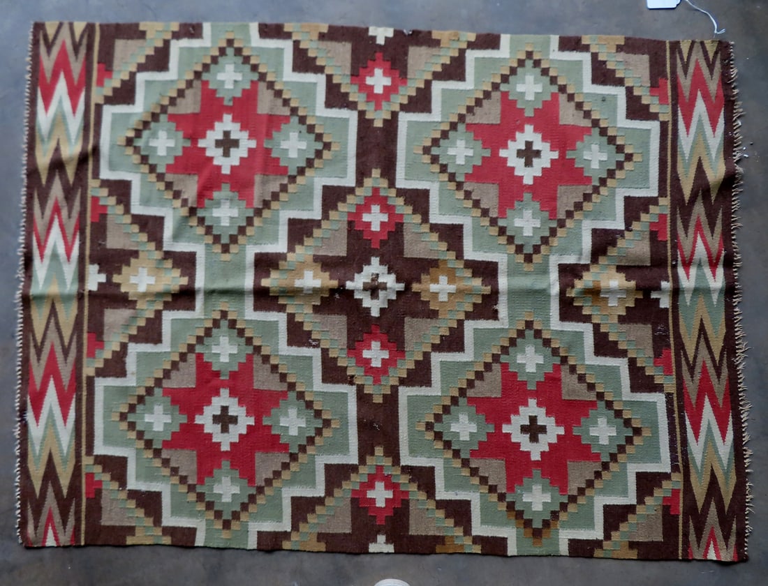 A graphic Native American saddle blanket. (1 of 14)