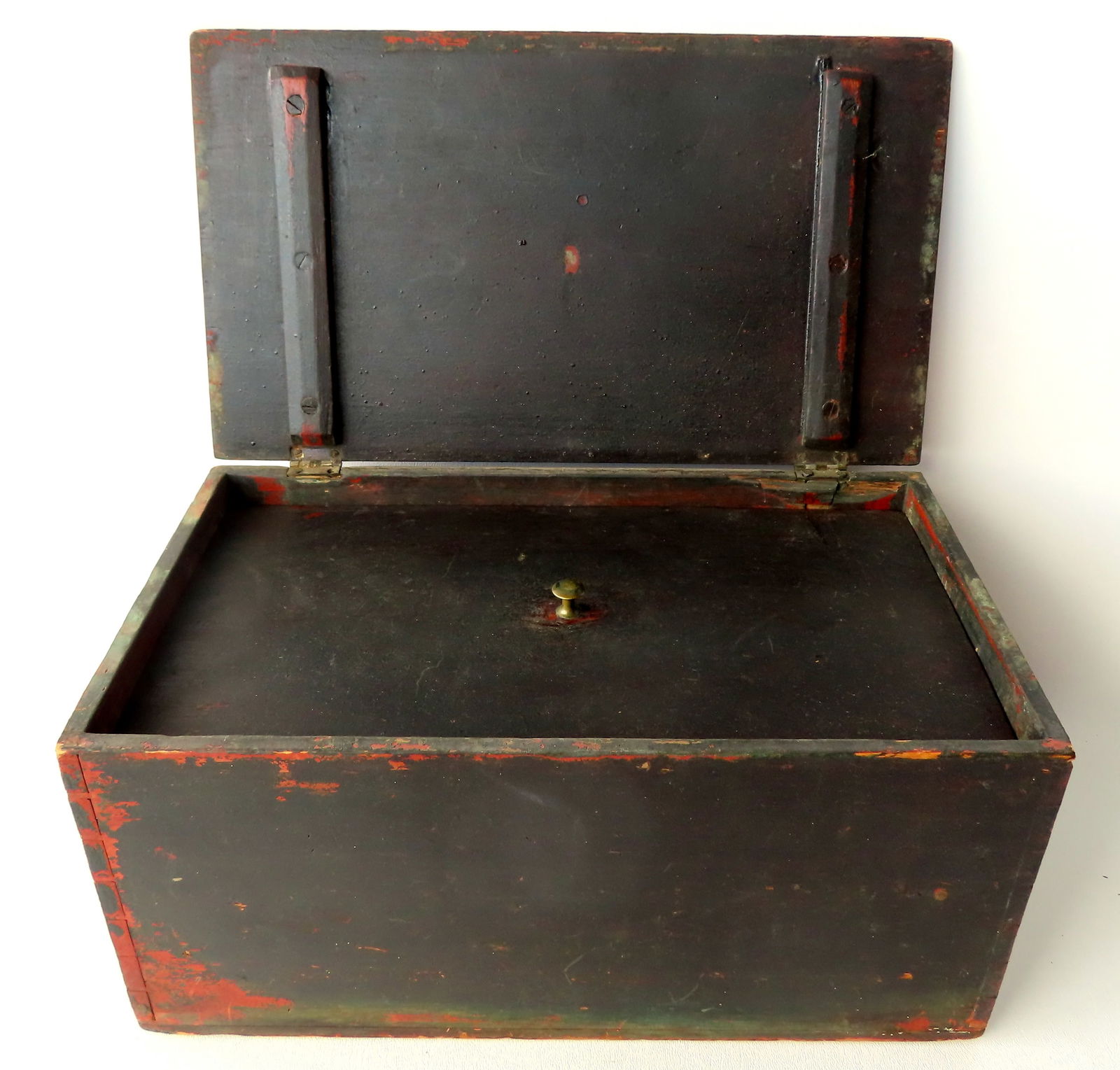 A primitive wooden tea or spice box, with 4 interior compartments covered with removable lid, old (1 of 16)