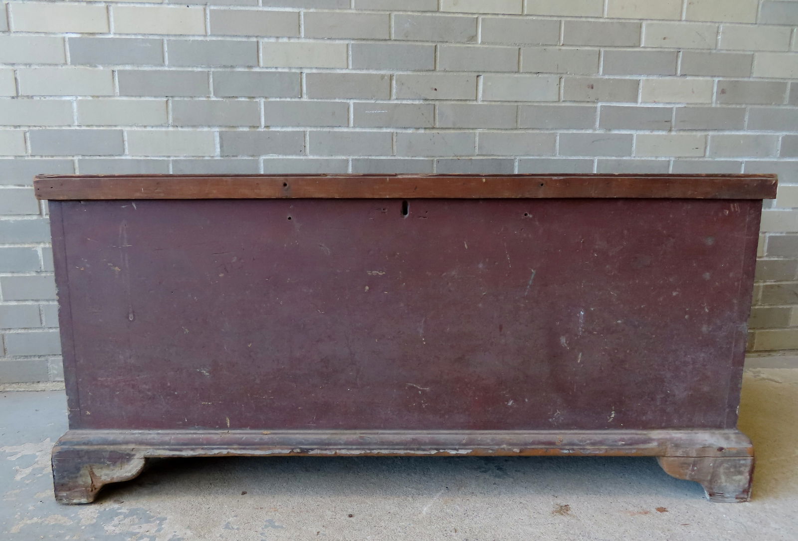 A primitive Chippendale blanket box in original red stain, mounted on original bracket base - (1 of 12)