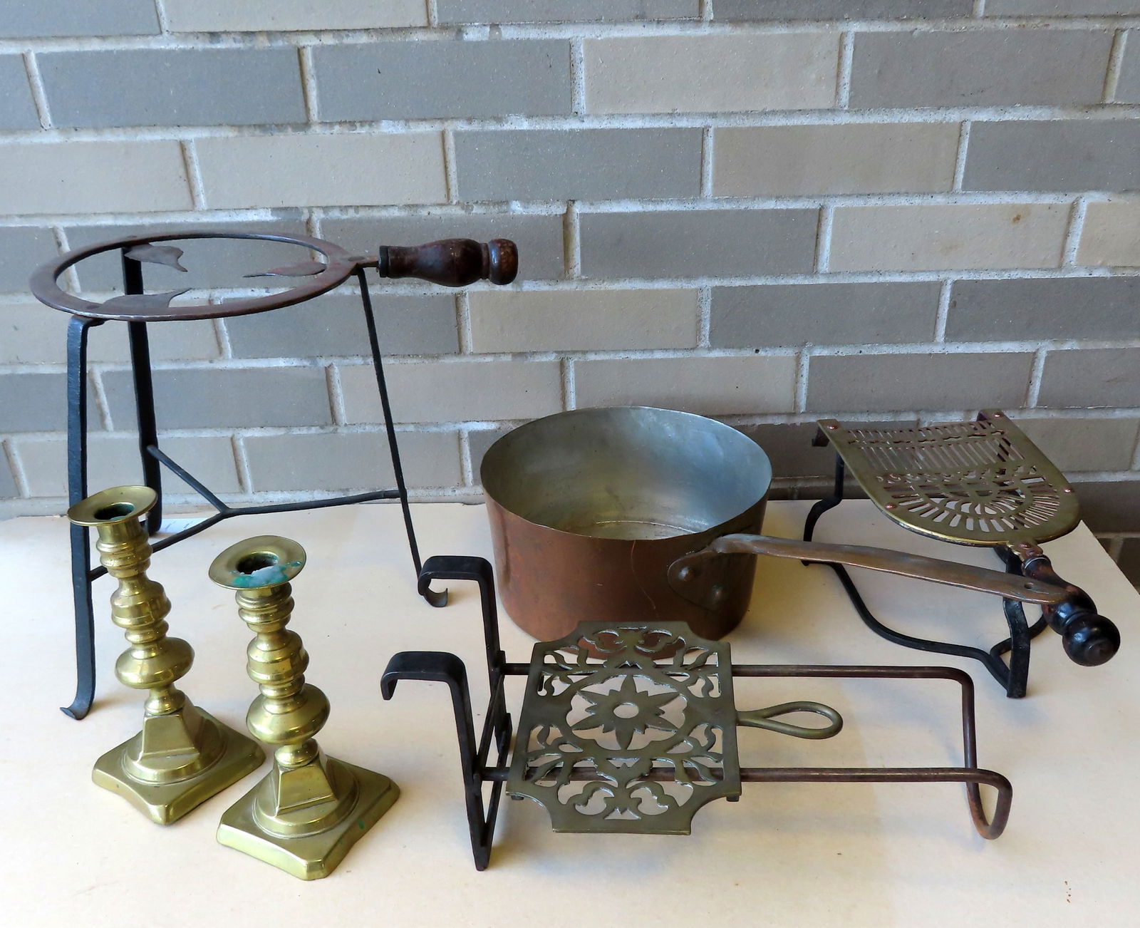 Grouping of mostly 19th century hearth items. (1 of 10)