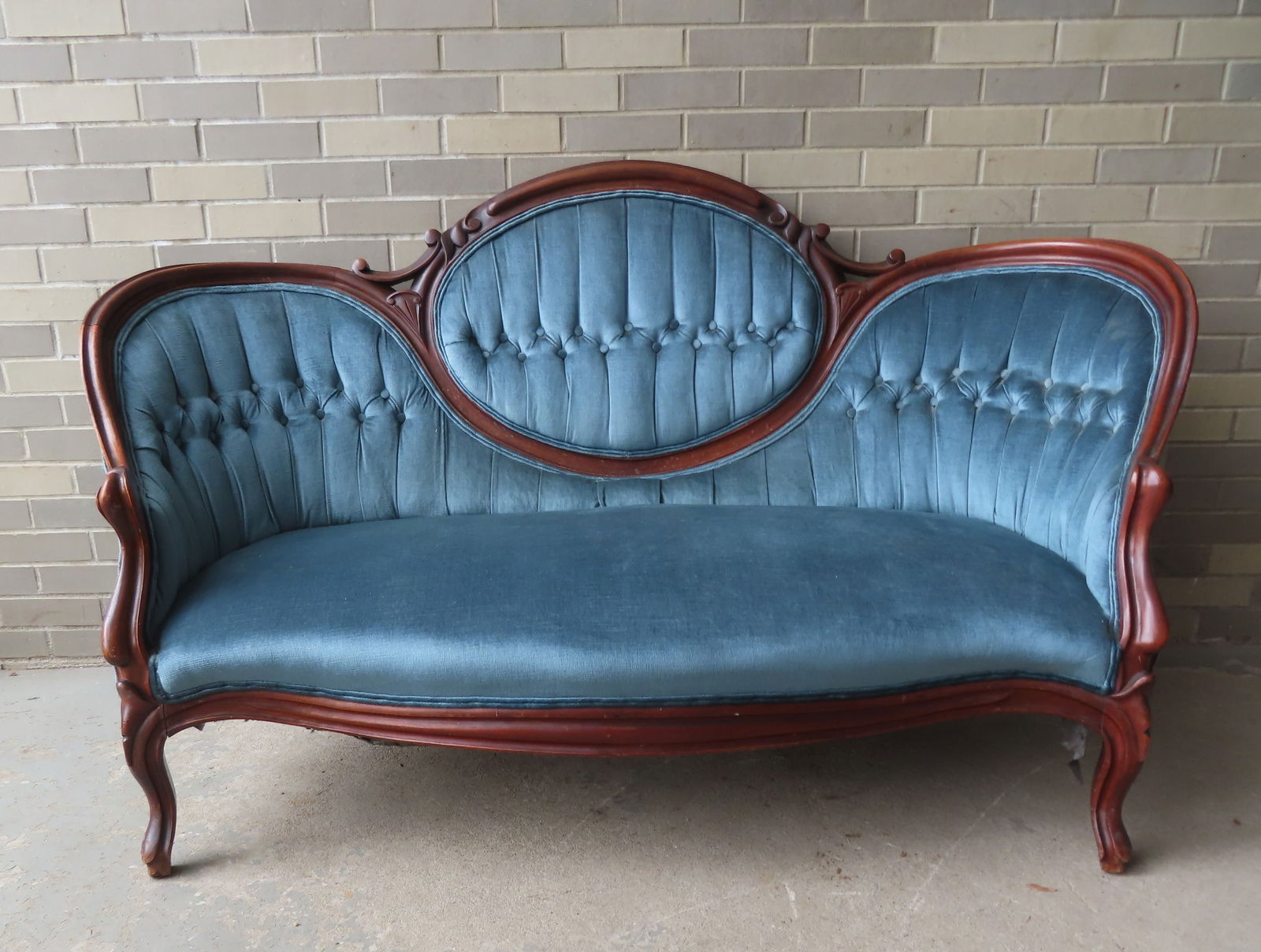 Victorian medallion back upholstered sofa with walnut frame, upholstered in blue velvet and in very (1 of 7)