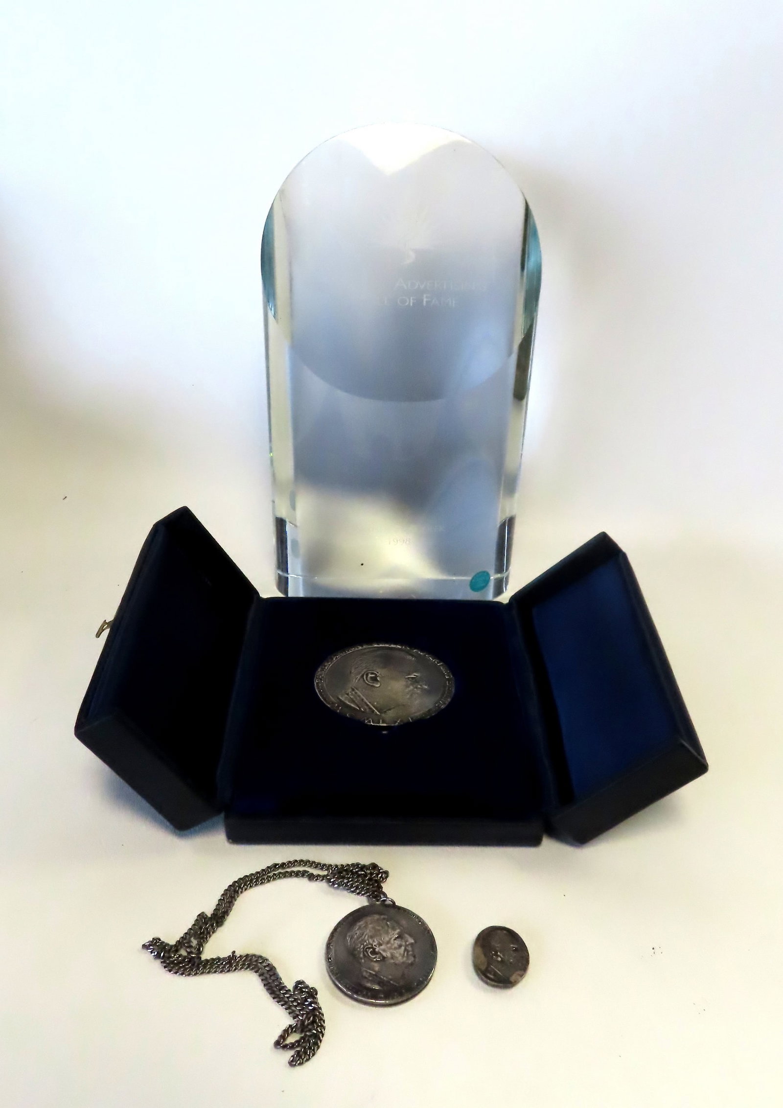 Grouping of 4 Arthur Sudler awards - Arthur was the father of Thomas Rockwell's Wife, Gail Rockwell: Grouping of 4 Arthur Sudler awards - Arthur was the father of Thomas Rockwell's Wife, Gail Rockwell and an important advertising executive and artist. Includes: A medal marked "Painter / Arthur E. Sud