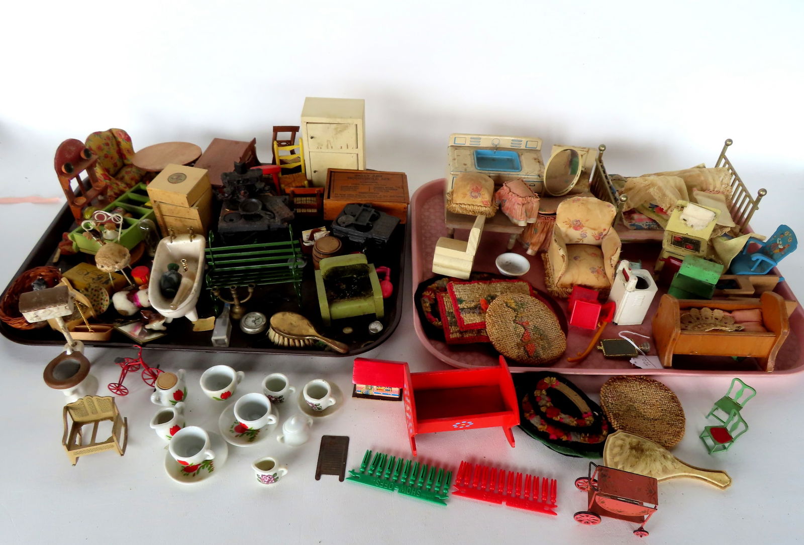 A large grouping of vintage doll furniture and accessories. (1 of 18)