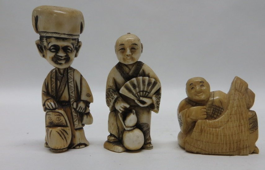 Three ivory netsuke's figures of men: Three ivory netsuke's figures of men ranging in size from 1.5"H to 2.5"H. Note - 2 have bobble heads and oriental signature on base. Provenance: From the estate of John Whiteford, Wassaic NY.