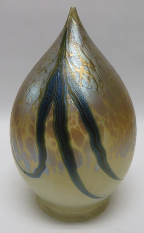 Very fine art glass lamp shade, unsigned. 3 chips : Very fine art glass lamp shade, unsigned. 3 chips on rim where fits into socket - 3" opening x 6.75"H. Provenance: From the estate of John Whiteford, Wassaic NY.
