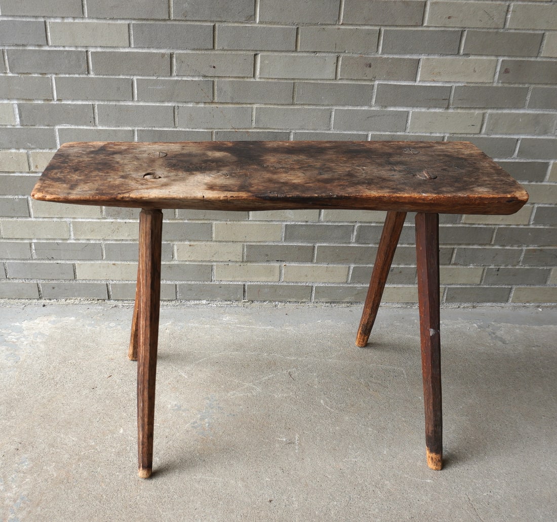A primitive 18th century bench or work table with splayed legs, 18th century, good condition.: A primitive 18th century bench or work table with splayed legs, 18th century, good condition. Measures 36 1/2"W x 12 3/4"D x 24 1/2"H.