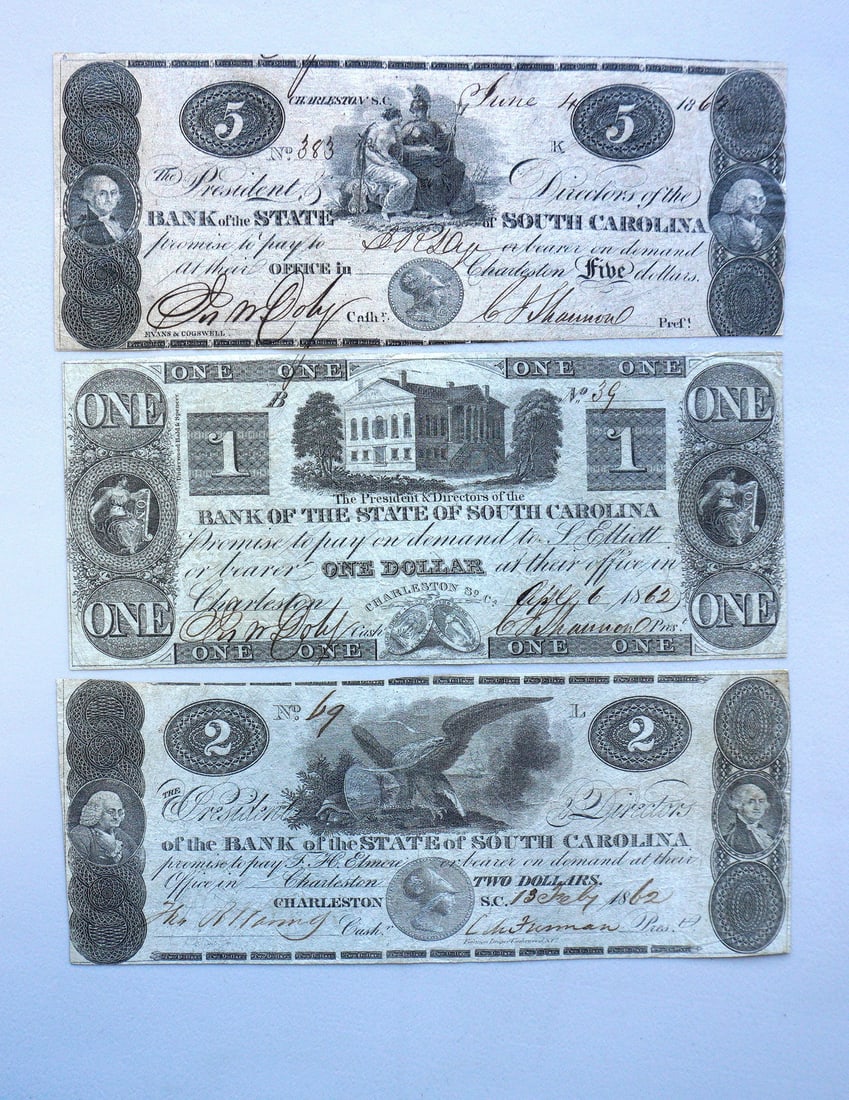 A grouping of 3 Confederate Charleston South Carolina bank notes, all dated 1862, various: A grouping of 3 Confederate Charleston South Carolina bank notes, all dated 1862, various denominations. Most in very good condition.