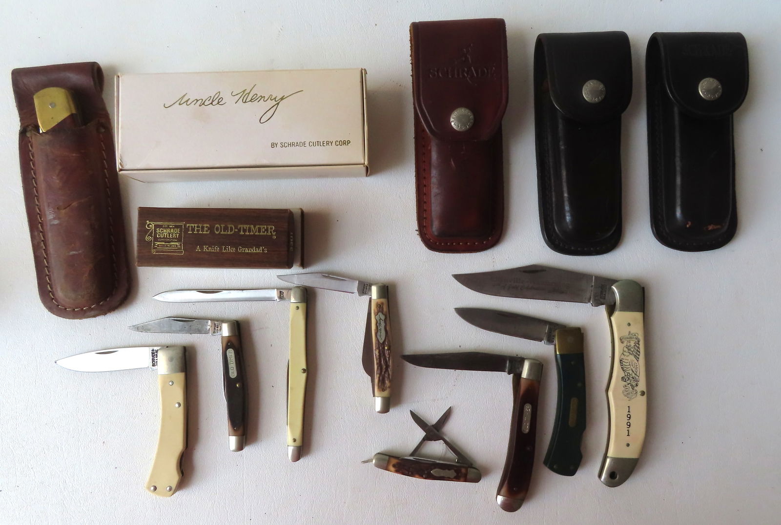 Grouping of 14 Shrade pocket knives, 3 in original Sheaths, including several Old Timer, several (1 of 15)