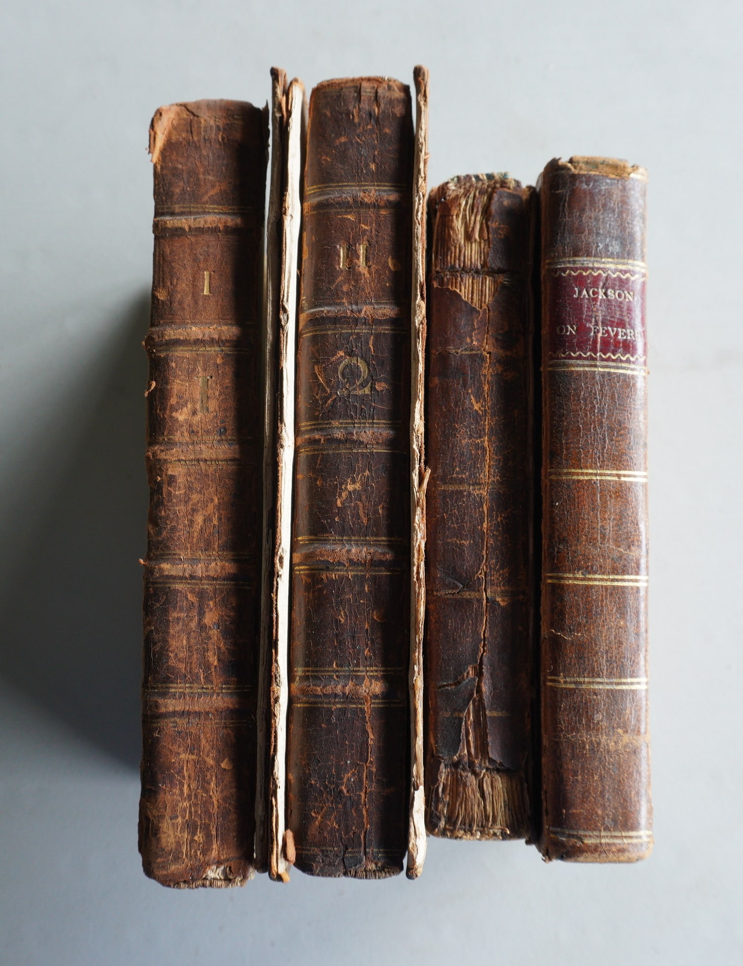 Four early medical books: 2 volumes "An Essay Concerning Human Understanding", written by John Locke (1 of 9)