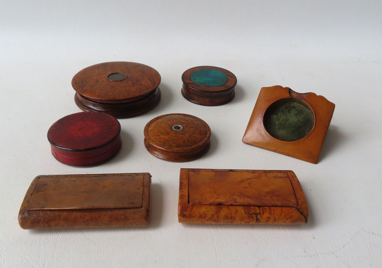 Grouping of 6 snuff boxes some burlwood + Scottish Mauchline Ware watch holder. (1 of 12)