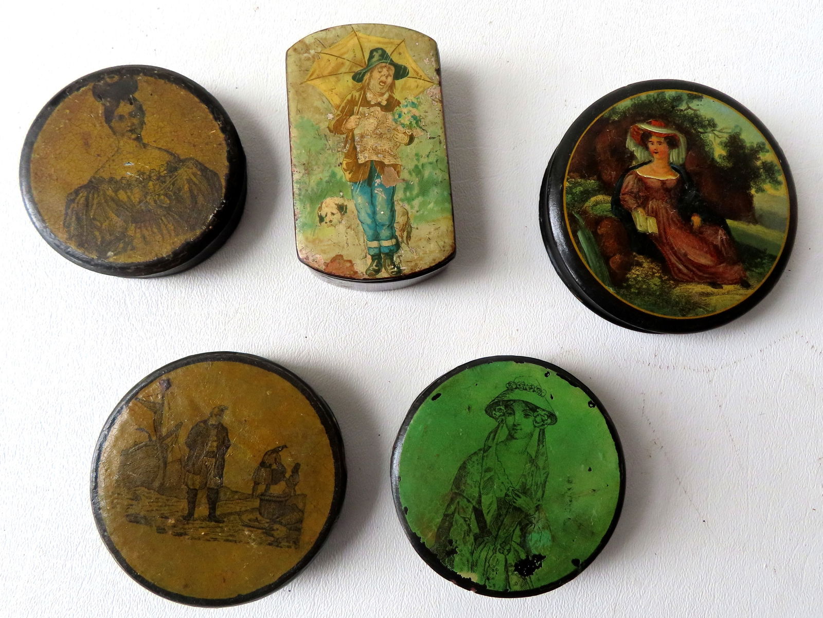 Grouping of 5 paper mache snuff boxes, all with portraits on llid, 19th century. (1 of 8)