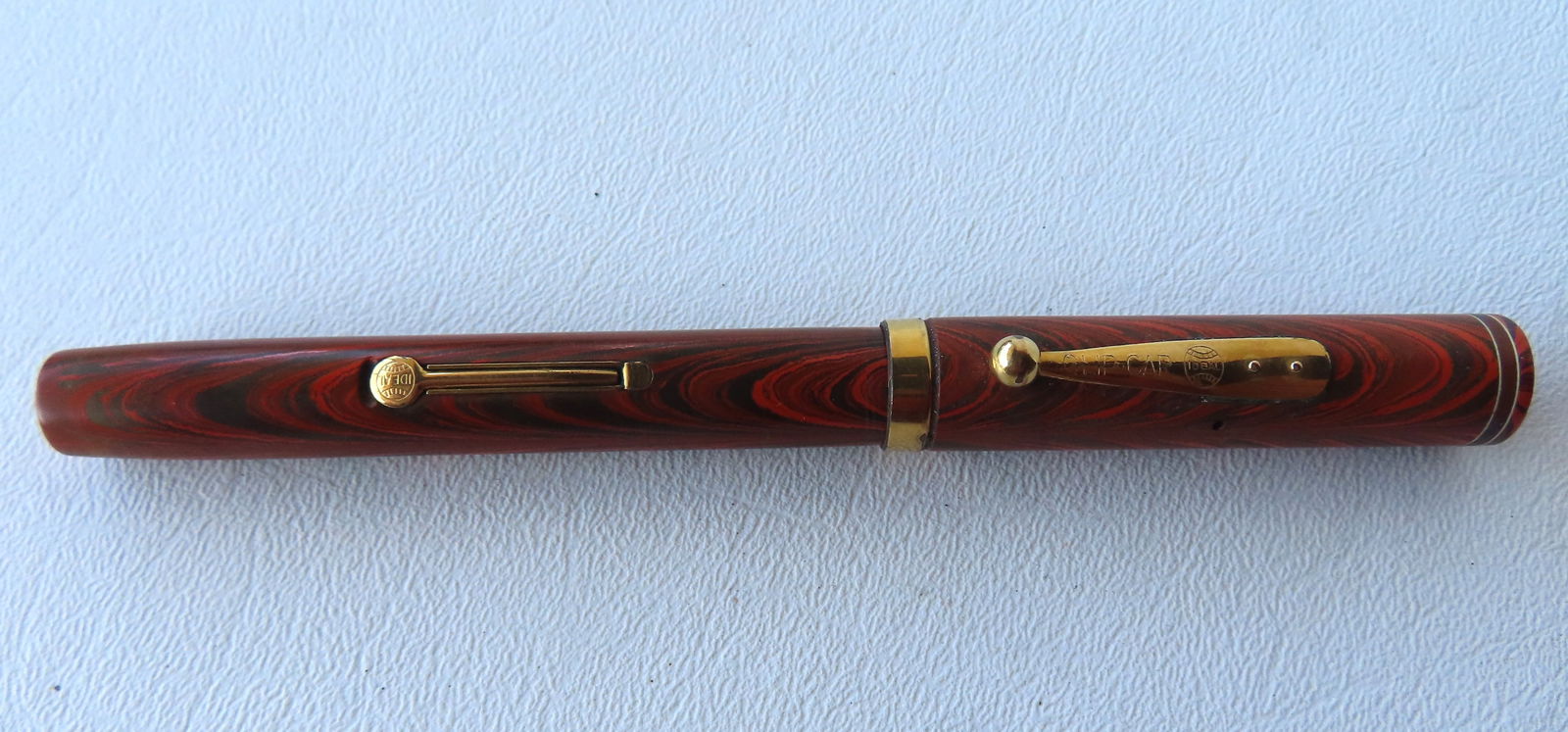 A Waterman's Ideal "Ripple" fountain pen - the nib marked "Pink Waterman's Ideal" - very good: A Waterman's Ideal "Ripple" fountain pen - the nib marked "Pink Waterman's Ideal" - very good condition - 5 1/8"L. Note - This pen has not been tested and condition report is for the visual appearance