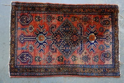 Oriental scatter rug, late 19th to early 20th century. Good condition. Measures 2' 7" x 3' 9".