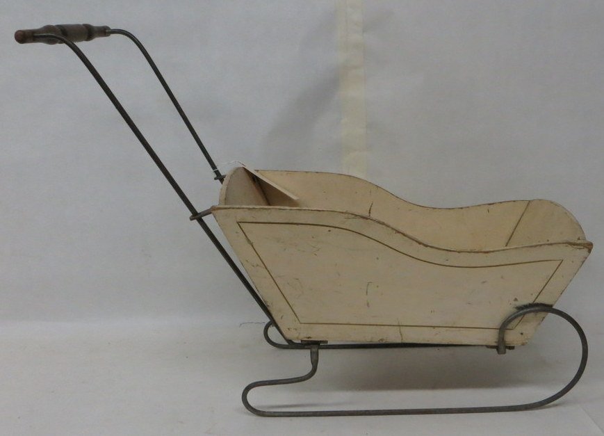 Child's push sled in old white paint - late 19th c: Child's push sled in old white paint - late 19th century.