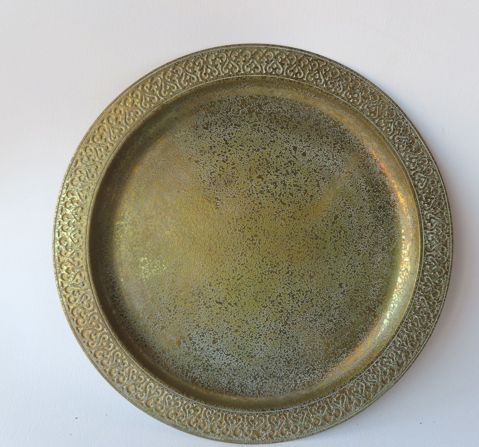 A "Tiffany Studios / New York / 1746" bronze charger - 12" diameter - very good condition. (1 of 6)