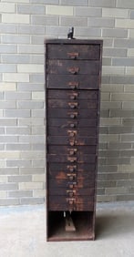 Watch maker's crystal cabinet with installer + many unused packaged crystals.