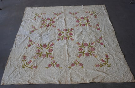 A Rose of Sharon applique quilt, mid to late 19th century - needs mending.