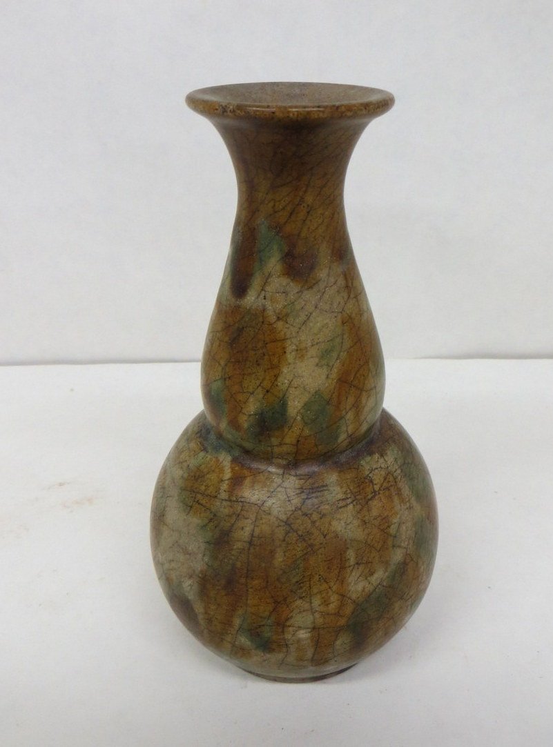 Early oriental porcelain bud vase, 18th century or earl: Early oriental porcelain bud vase, 18th century or earlier - 6"H. Provenance: From a private CT collector of antiquities downsizing collection.