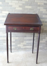 A tall cherry Sheraton overseers desk with long single dovetailed drawer, lift top desk front with 2