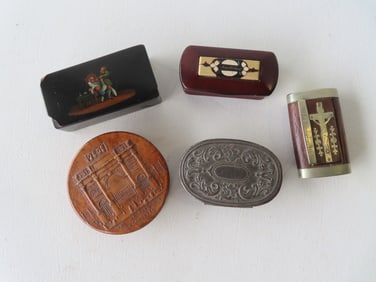Grouping of 5 snuff boxes, 19th century including: Rare paper mache occupational snuff box with hand