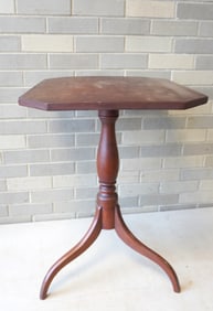 A Hepplewhite cherry candle stand with octagonal shaped top, good condition, circa 1820. Measures 23