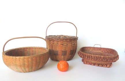 Grouping of 3 early splint baskets including a good lidded pie basket with single loop handle - 13"H