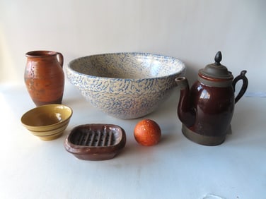 Grouping of 5 country pottery items including: A large blue spongeware mixing bowl - 15 1/2"