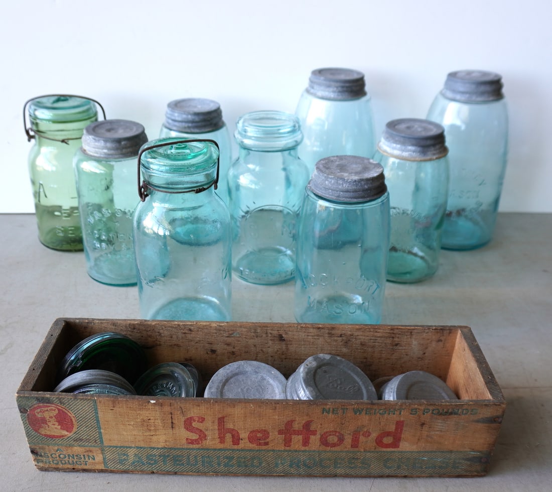 Grouping of 9 canning jars and extra lids, 19th and 20th century. Includes one in citrine color, 2: Grouping of 9 canning jars and extra lids, 19th and 20th century. Includes one in citrine color, 2 Whitney Mason with whittling and dated 1858, etc. All in very good condition.