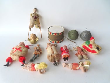 Grouping of German and Japanese figural Christmas related collectibles including Santa Clauses, a