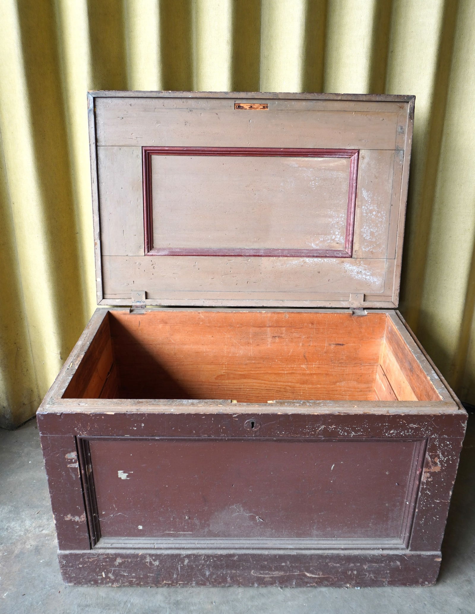 A large carpenter's tool chest. The interior converted for holding textiles as pine planks replaced (1 of 8)