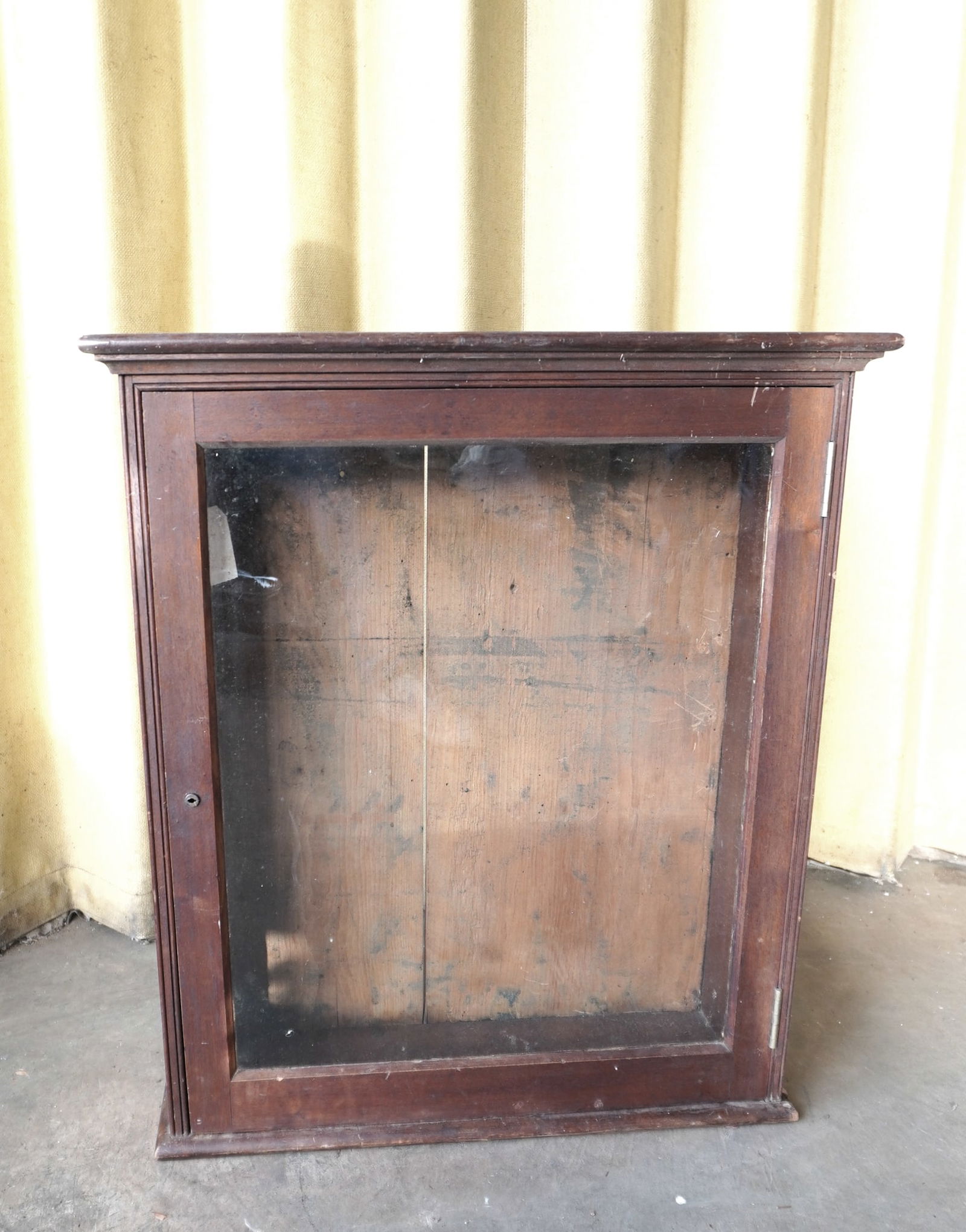A good birch or butternut table top display case with single glass door - never had shelves - some (1 of 5)