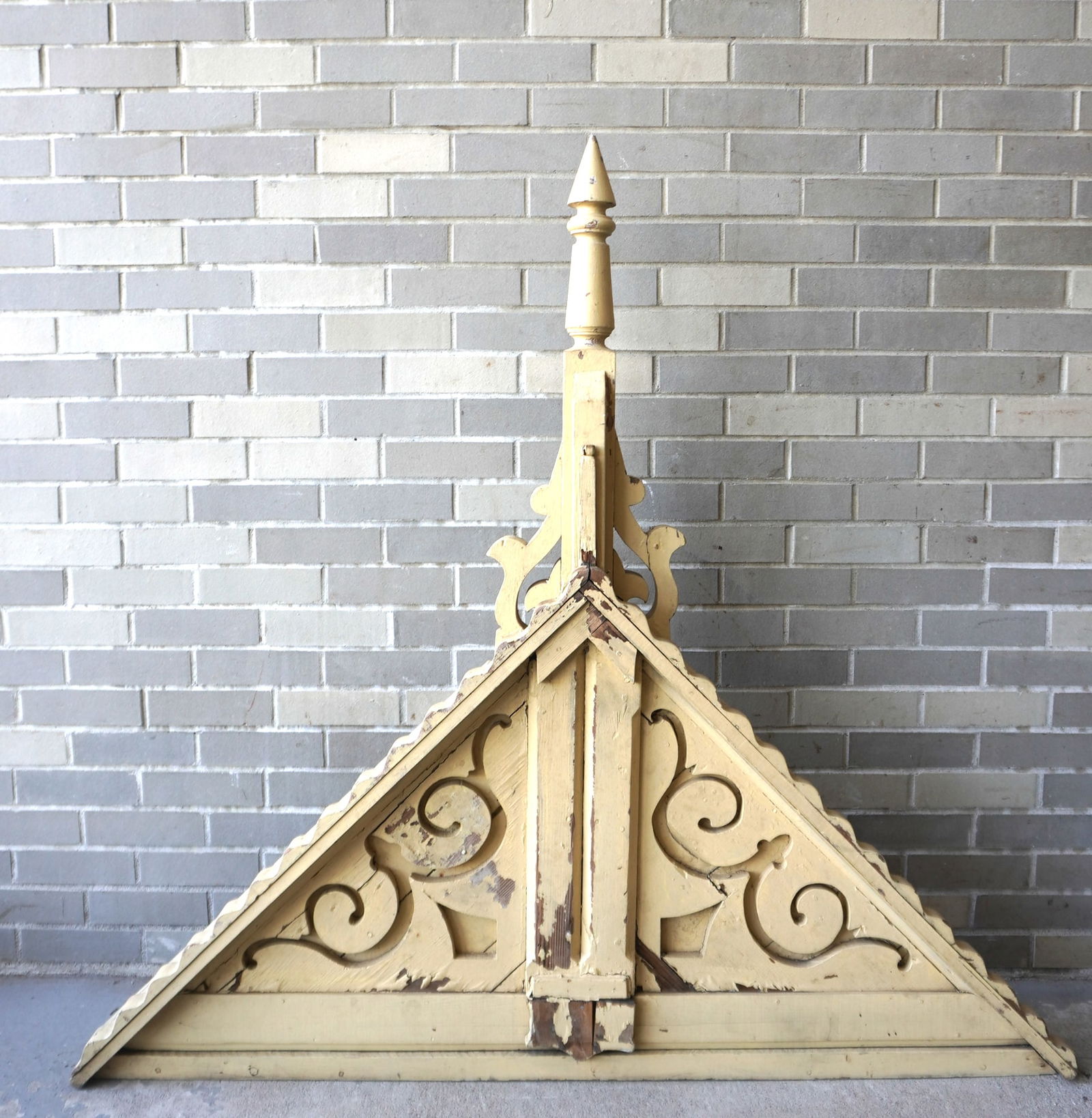 An architectural wooden building pediment in old paint, probably early 20th century and in good (1 of 5)