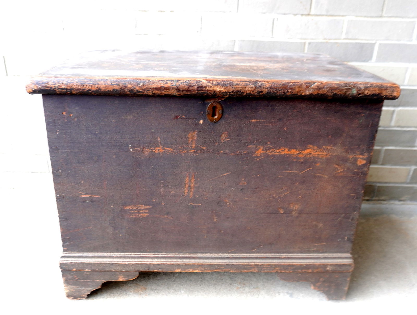 Small primitive blanket box in original brown stain or paint mounted on a good cutout molded base, (1 of 14)