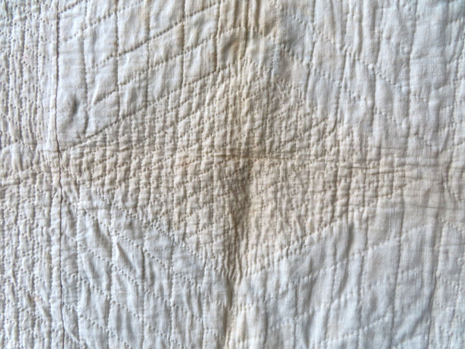 A very fine star pattern patchwork quilt - mid-19th century - 78" x 91" - several small points of - 16