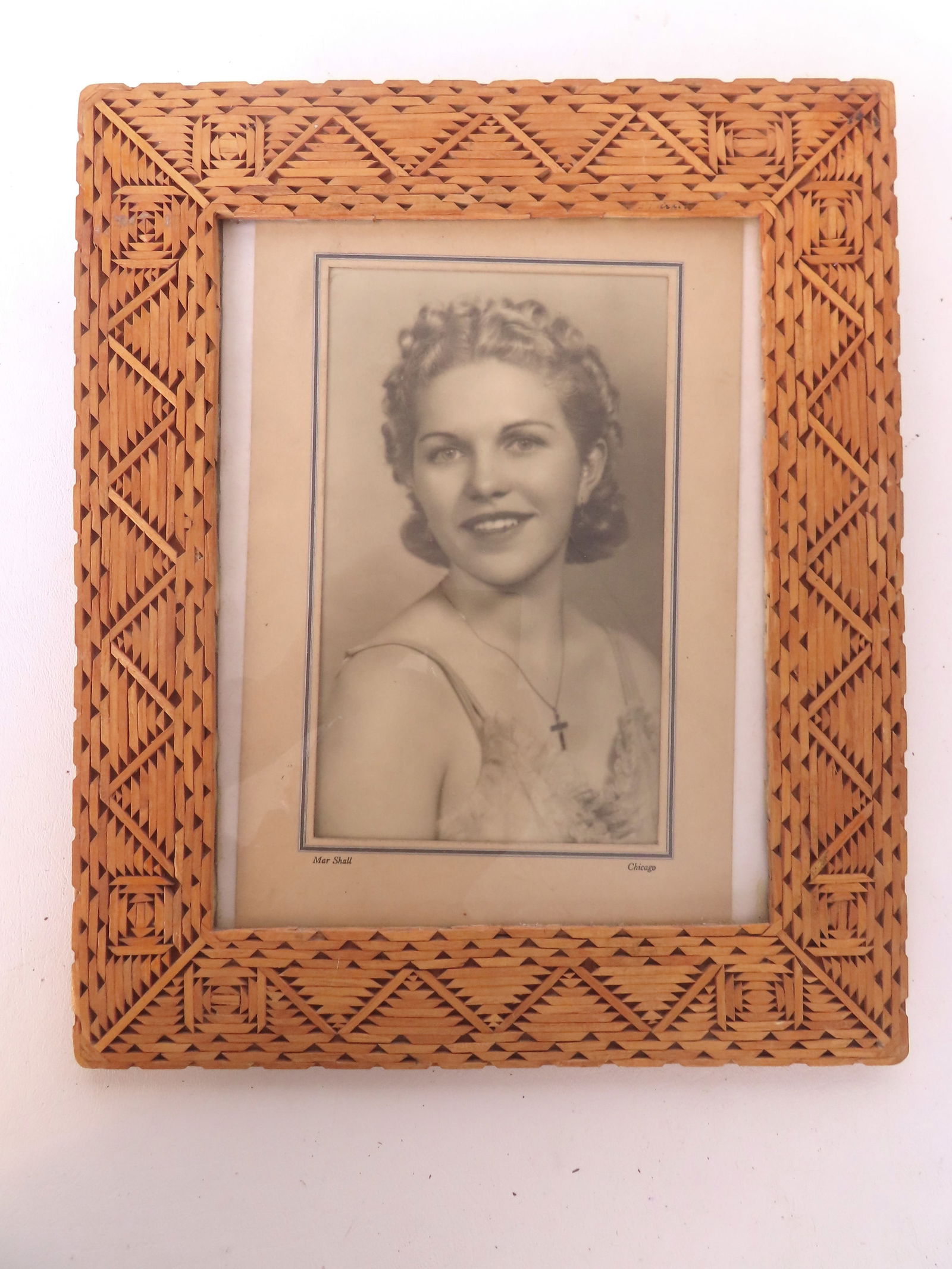 A folk art prison art frame, constructed of cut matchsticks in intricate patterns. Very good (1 of 5)