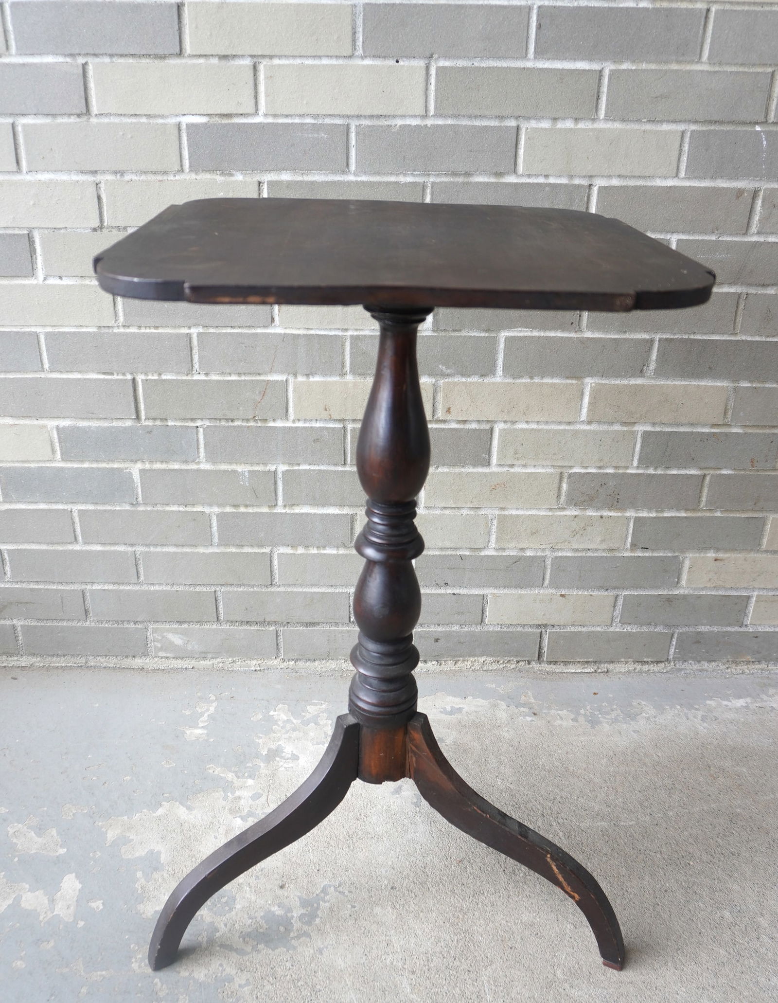 A Hepplewhite spider leg candlestand in original darkened varnish finish, probably butternut or (1 of 6)
