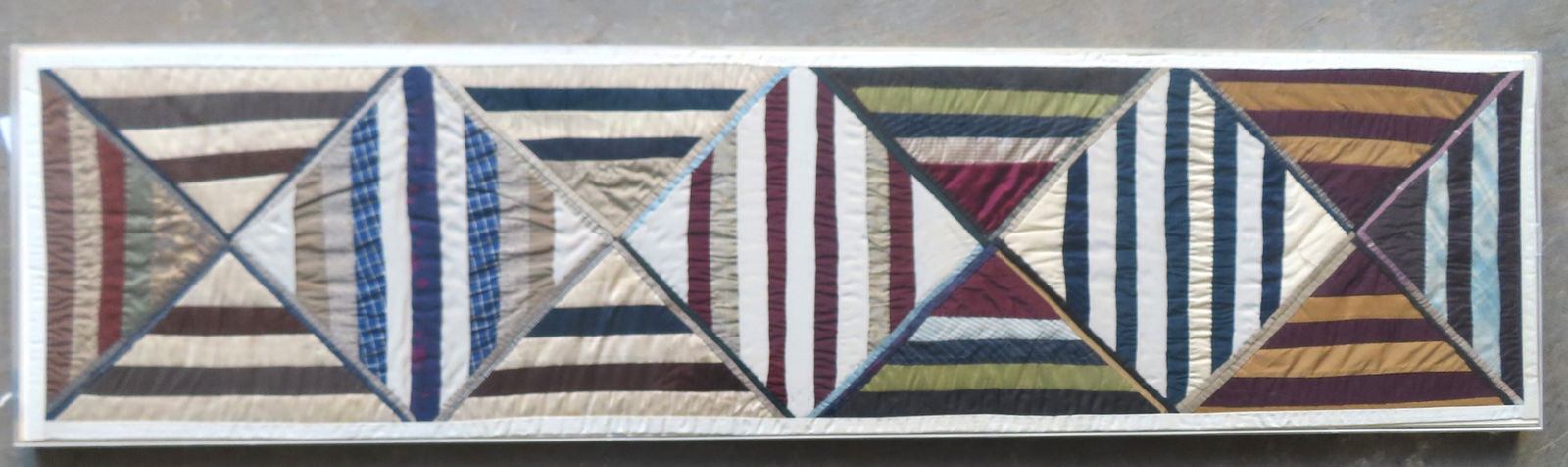 A framed quilt section from a graphic log cabin quilt, late 19th century - very good condition. (1 of 5)