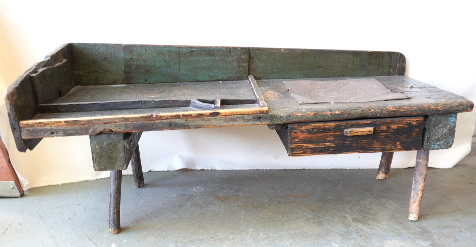 Primitive cobbler's work table with lower drawer, early 19th century. (1 of 13)