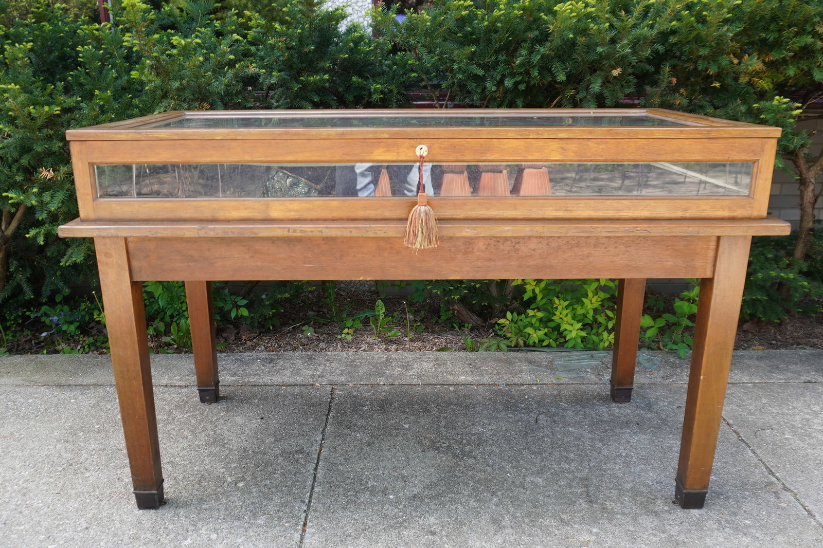 A floor standing museum style glass showcase mounted on heavy wooden frame with slightly tapered (1 of 11)