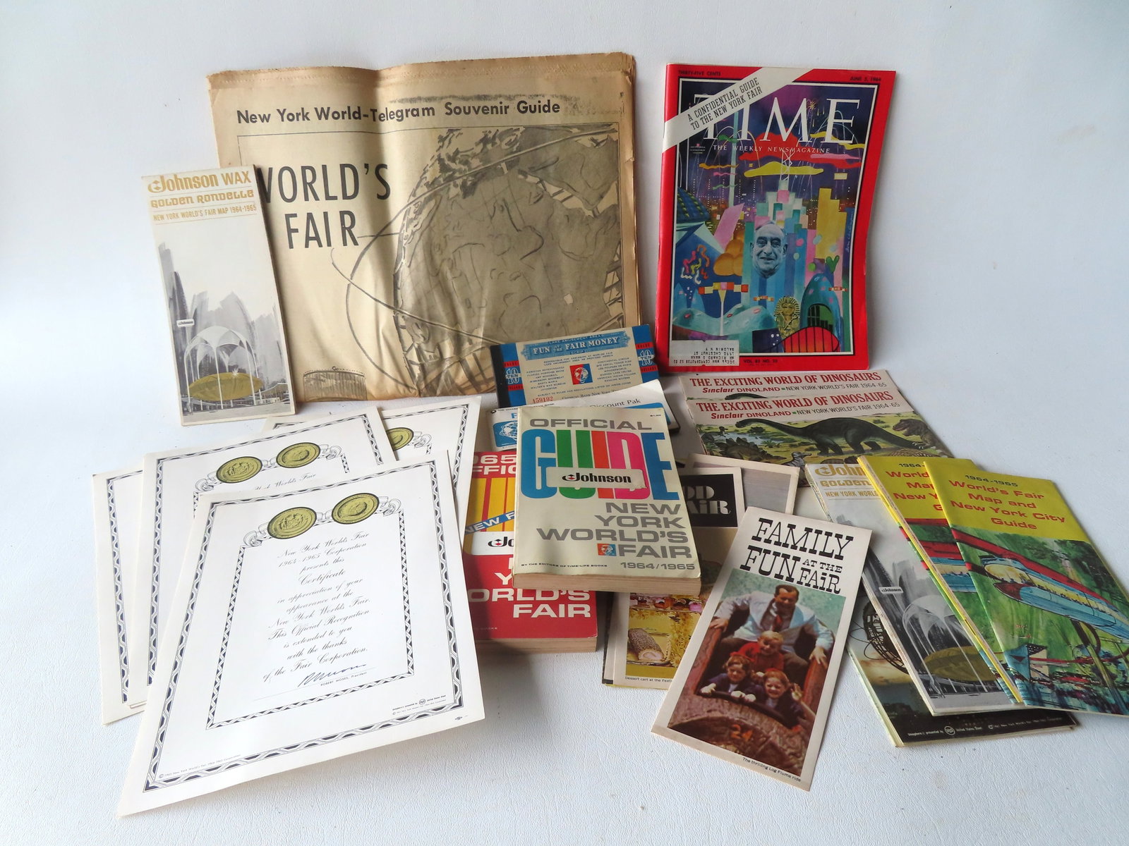 Grouping of NY World's Fair memoribilia, 1964-65. Most items in very good condition. (1 of 9)
