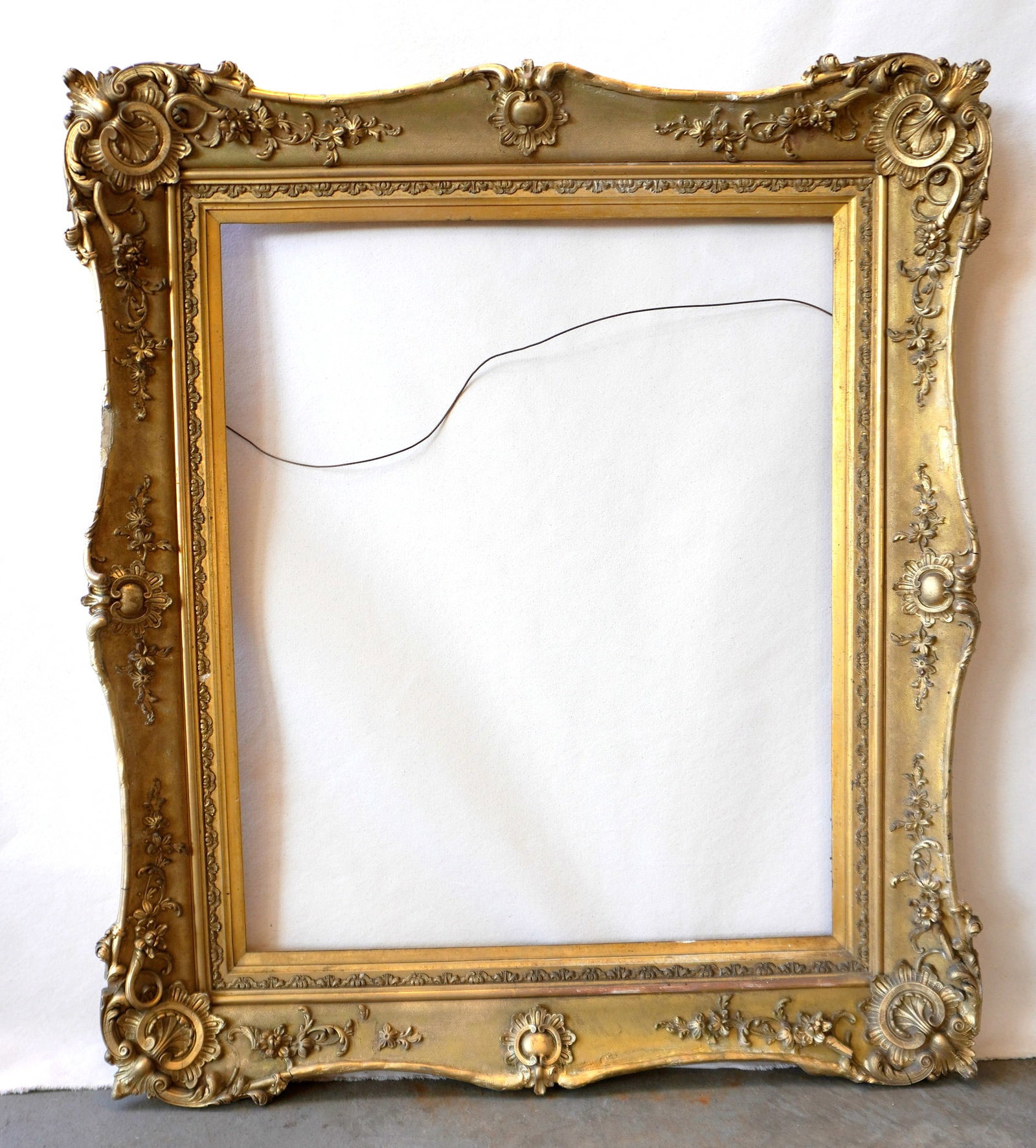 A large gilt gesso portrait frame, circa 1850-70, minor wear/losses and some gesso repairs with touc (1 of 17)