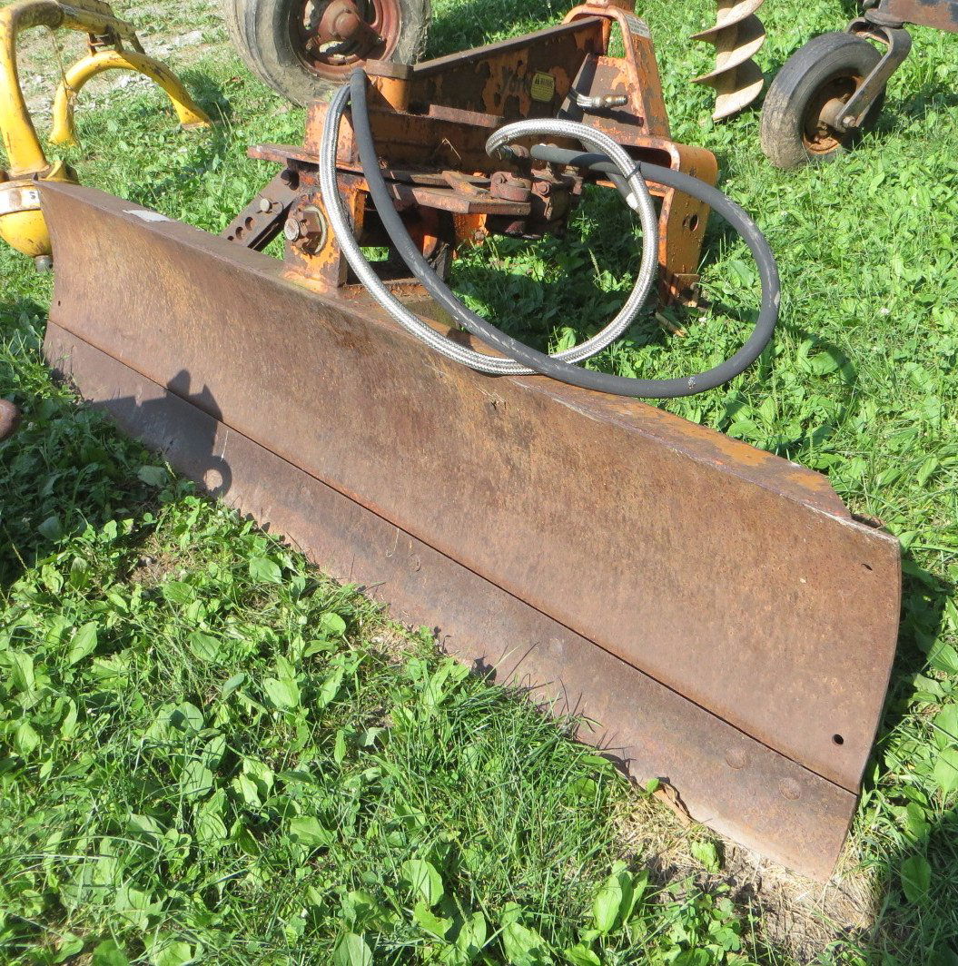 Good tractor plow for 3 point hitch tractor. Jul 27, 2013 Hyde Park Country Auctions in NY
