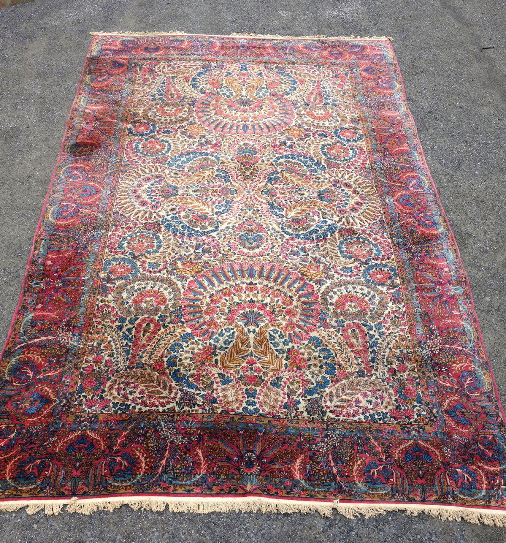 Beautiful room size oriental rug. (1 of 8)